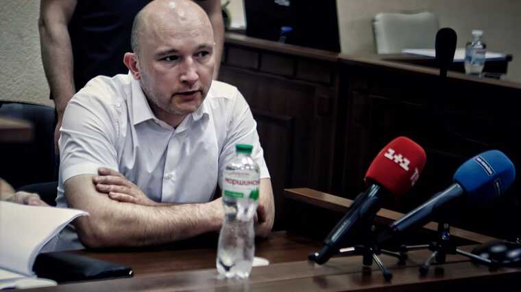 Вища рада правосуддя зупинила дисциплінарну справу щодо судді Тандира, який збив нацгвардійця