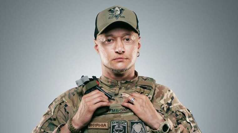 Лідер гурту "Бумбокс" Андрій Хливнюк отримав нагрудний знак за захист України