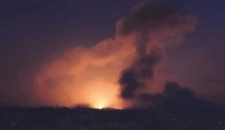 На території бази США у Сирії пролунало кілька вибухів