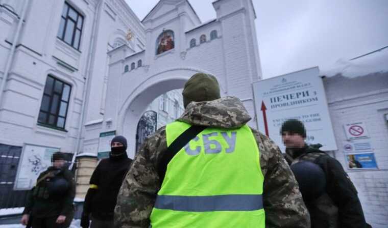 СБУ проводить обшуки в Києво-Печерській лаврі