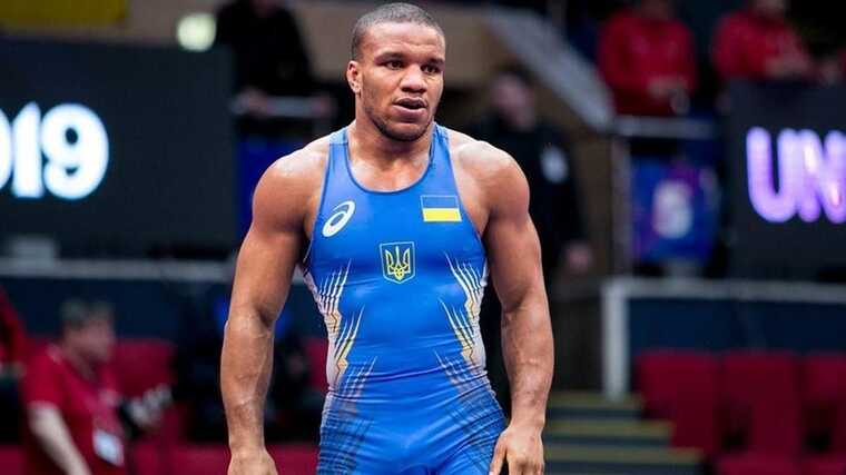 Жан Беленюк програв колишньому росіянину у чвертьфіналі чемпіонату Європи з боротьби