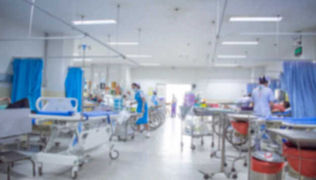 Hospital evacuated due to the night shelling in Dnipro