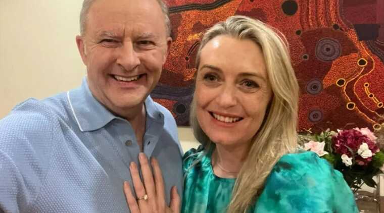 В Австралії у День святого Валентина прем’єр оголосив про заручини з помічницею