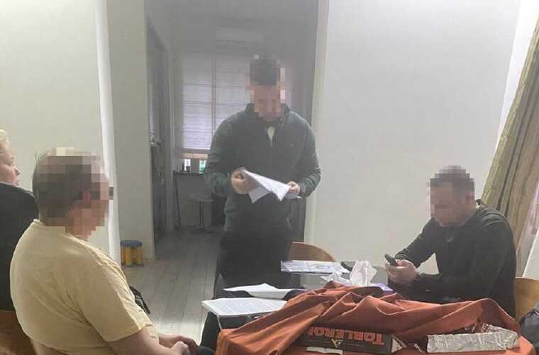 Экс-заместителя главы правления банка «Финансы и Кредит» задержали за злоупотребление