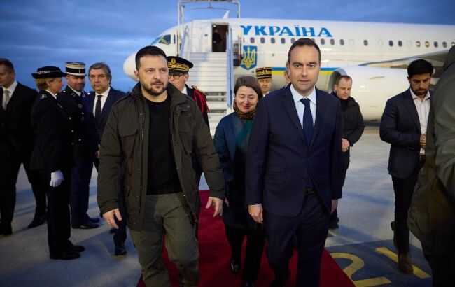 Президент Зеленський прибув до Франції