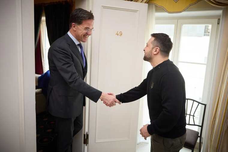 Зеленський у Мюнхені зустрівся з прем’єром Нідерландів: обговорили подальшу оборонну підтримку України