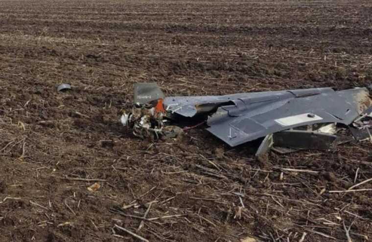 В Полтавской области сбитый БпЛА упал на открытую территорию, поврежден дом