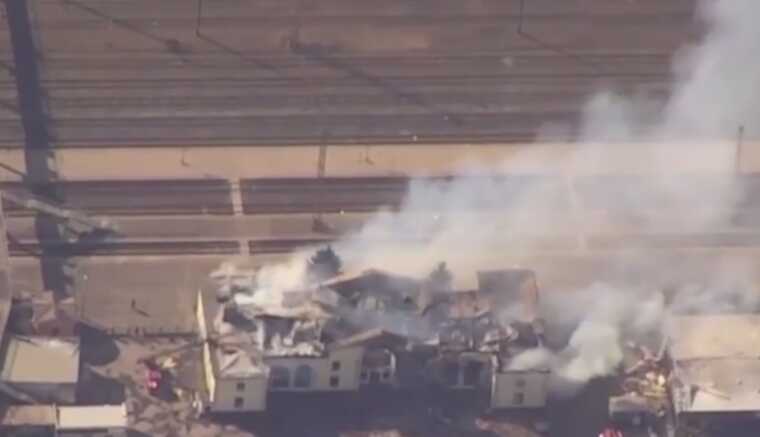 В Сети публикуют последствия вчерашнего удара оккупантов по вокзалу в Константиновке