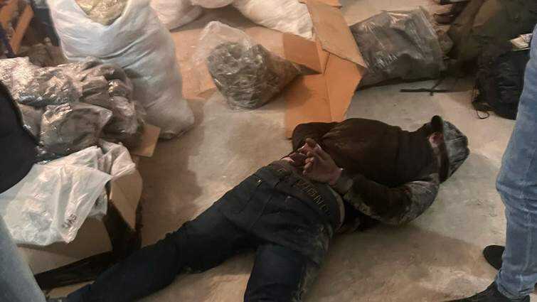 У Києві викрили масштабну схему розкрадання військової форми бригади ТРО