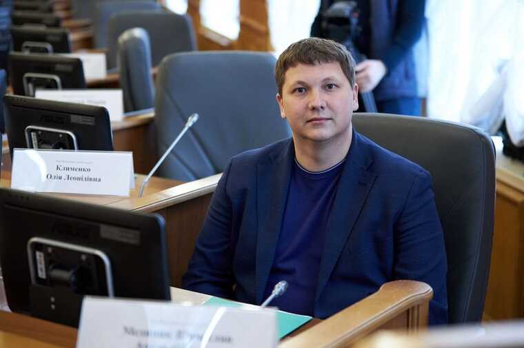 Дружина екснардепа Медяника задекларувала Porsche Cayenne