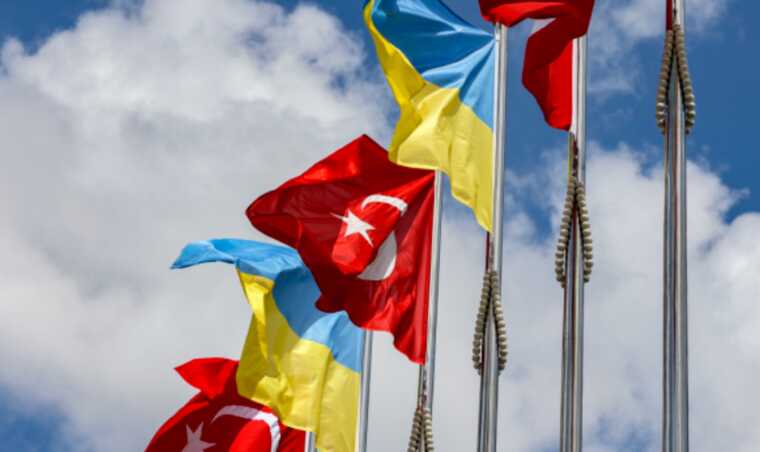 Украина продлила "транспортный безвиз" с Турцией