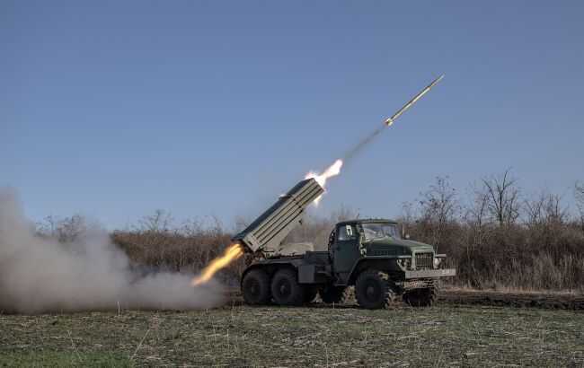 Ситуація на фронті: окупанти завдали 6 ракетних і 79 авіаційних ударів