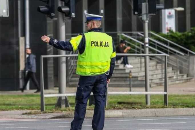 У Польщі власники автівок, які порушили ПДР, почали видавати себе за українців