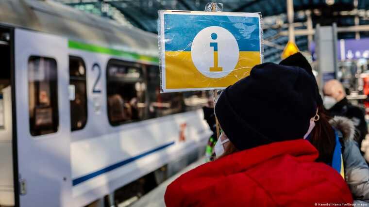 Ukrainian refugees began having difficulties entering Germany and the EU
