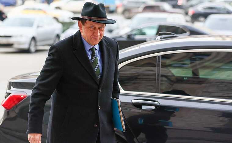 Викликаний після витоку бесіди військових посол Німеччини прибув до МЗС РФ