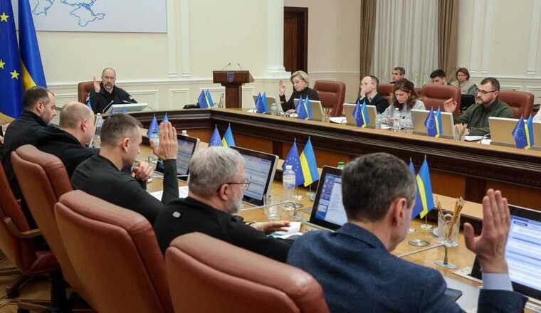 Кабмін виділяє додаткові 9,3 мільярда гривень на програму швидкої відбудови