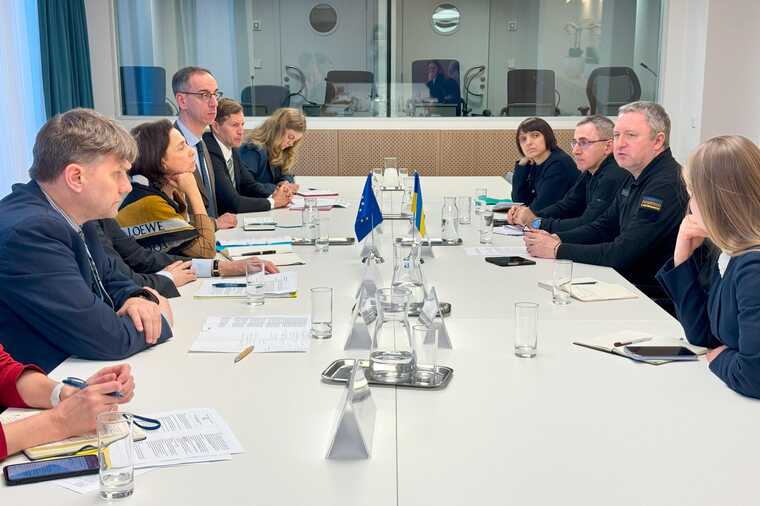 Україна ініціює запровадження секторальних євросанкцій проти РФ