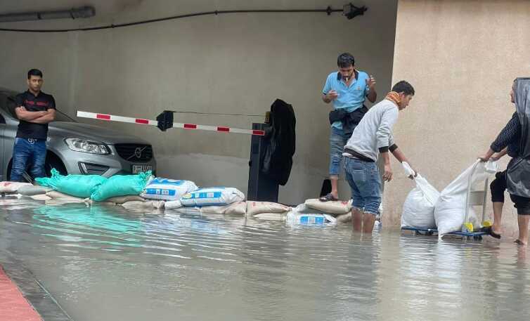 Дубай через зливи частково пішов під воду