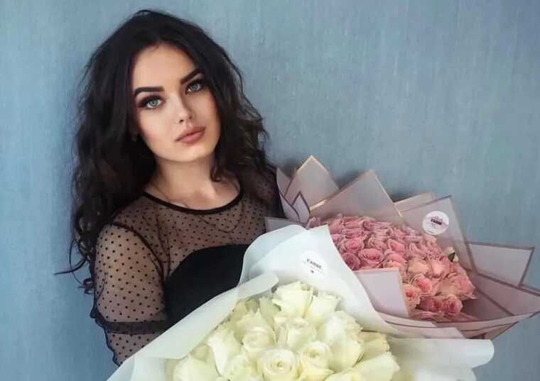 На Черкащині попрощалися із 23-річною українкою, яку знайшли мертвою у Косові