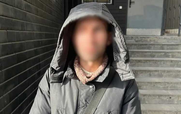 В Киеве правоохранители задержали мужчину, который ограбил 77-летнюю женщину