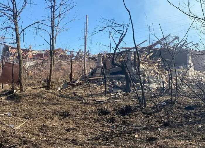 Оккупанты нанесли авиаудар по Сумщине: пострадала многодетная семья, ранены дети