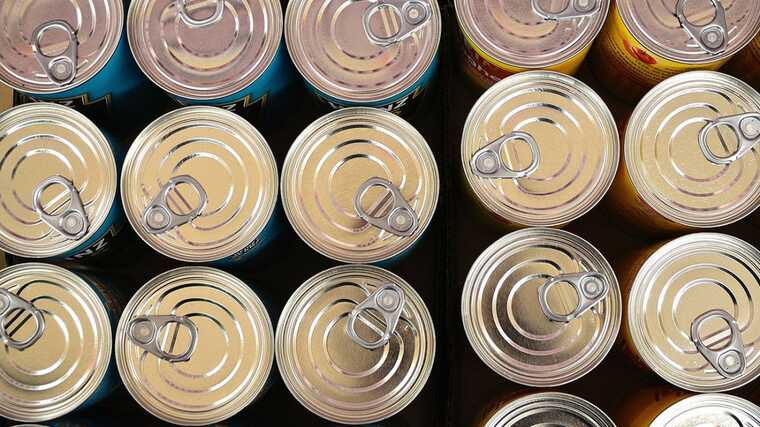 Швеція закликає населення запасатися консервами на випадок війни з Росією, — Social Bites