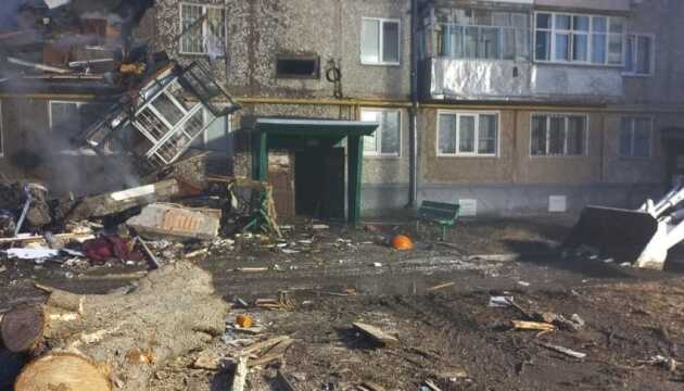 У Сумах ліквідовують наслідки удару «шахеда» по житловому будинку