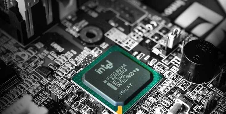 Битва з Китаєм за Тайвань скасовується: США перенесуть виробництво чіпів в інше місце