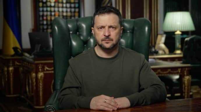 Президент України привітав добровольців зі святом і відзначив їхні подвиги під час війни