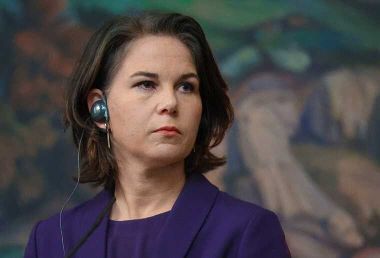 Бербок таємно вмовляє Шольца доставити в Україну Taurus, - Der Spiegel