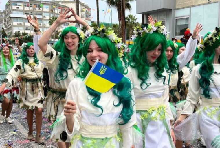 Українки на Кіпрі взяли участь у карнавалі в костюмах Мавки