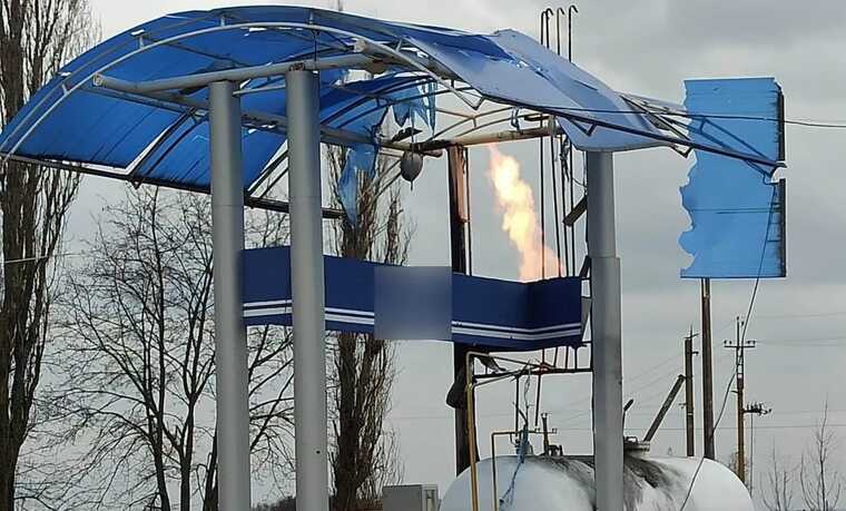 Окупанти вдарили по Іванівці на Херсонщині: постраждали працівники поліції