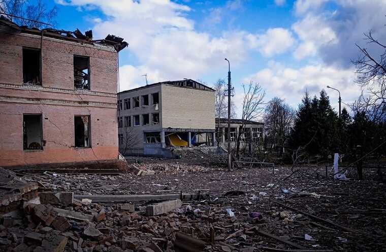 Окупанти вкотре завдали авіаудару по Сумщині: загинув шкільний працівник