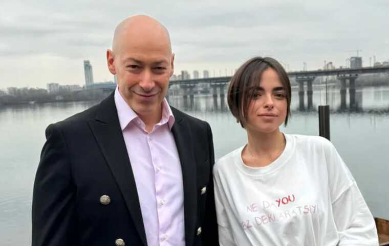 Соню Морозюк висміяли в мережі через футболку з підтекстом