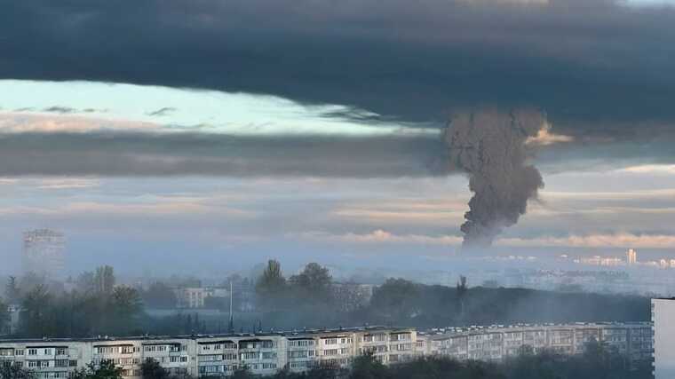 Удар по нафтобазі під Гвардійським в окупованому Криму: публікують супутникові знімки