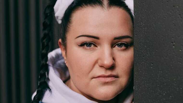 Співачка alyona alyona поховала близьку людину