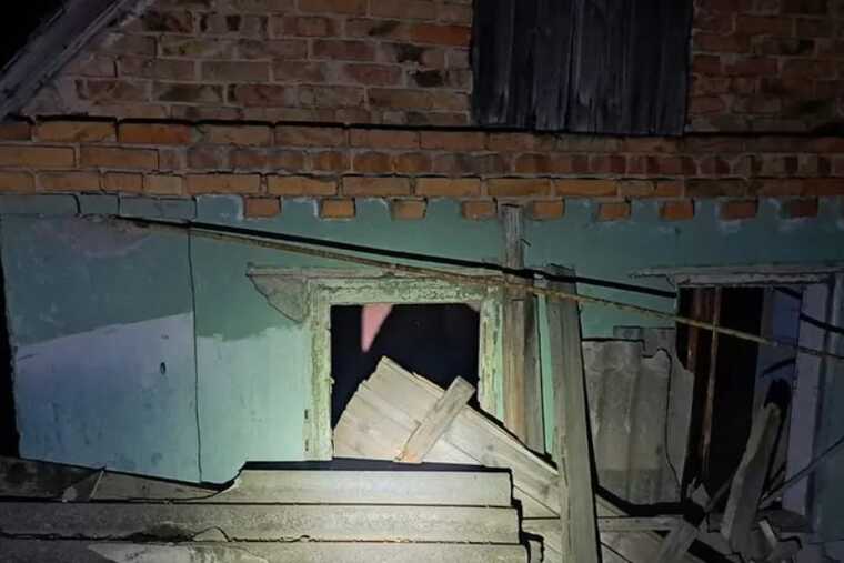 Оккупанты ударили по Никополю: есть разрушения и пострадавшие