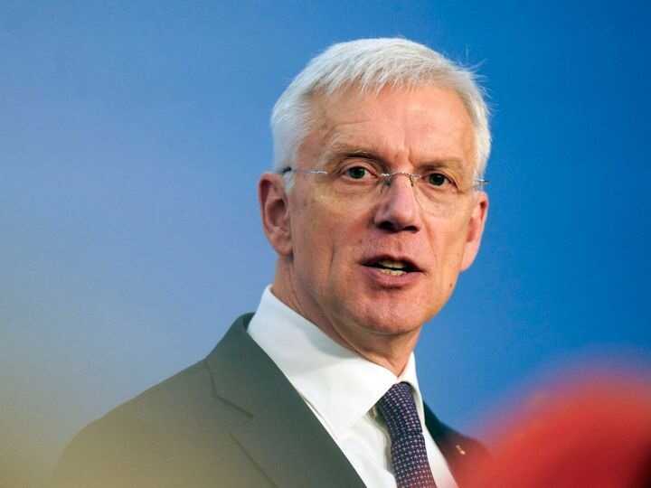 Глава МИД Латвии подал в отставку