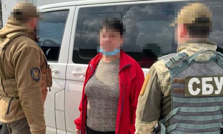 Правоохоронці затримали агентку ФСБ, яка наводила російські авіабомби на Сумську область