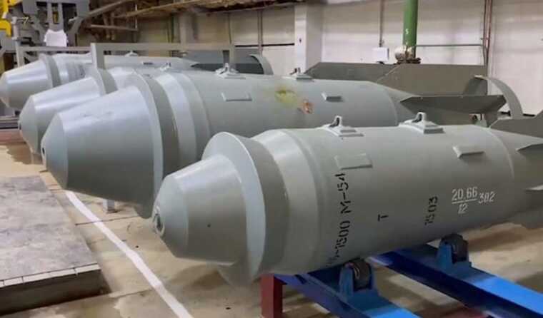 Наскільки небезпечні російські “цар-бомби” ФАБ-3000 з часів Сталіна