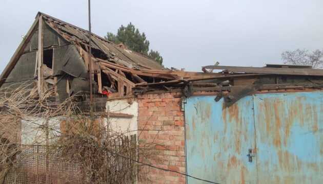 Враг атаковал Никопольщину из дронов и артиллерии: есть разрушения