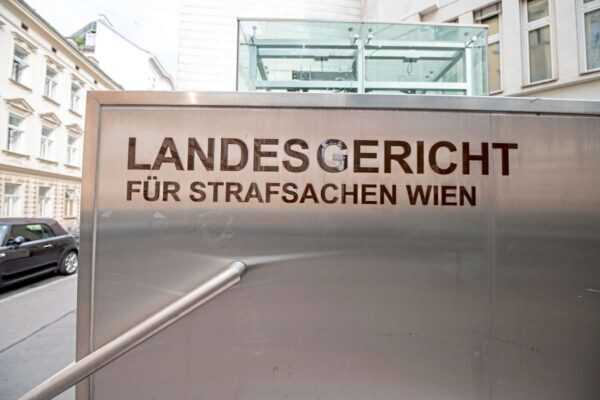 В Австрии созывают Совет нацбезопасности из-за российского шпиона