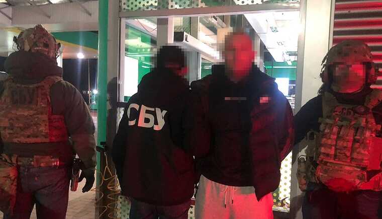 На Прикарпатье СБУ и Нацполиция обезвредили наркосиндикат: торговали тяжелыми психотропами