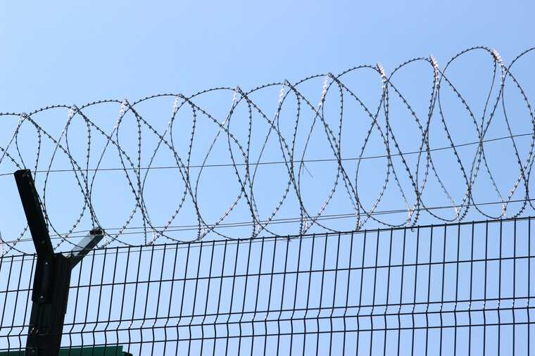 Харьковская ОГА побоялась обнародовать стоимость проволоки для фортификационных сооружений