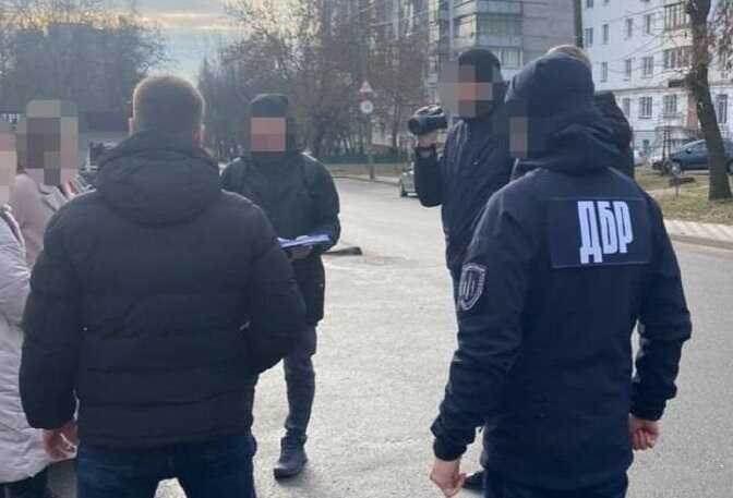 На Житомирщині експравоохоронець привласнив пів мільйона гривень, що були доказами у провадженні