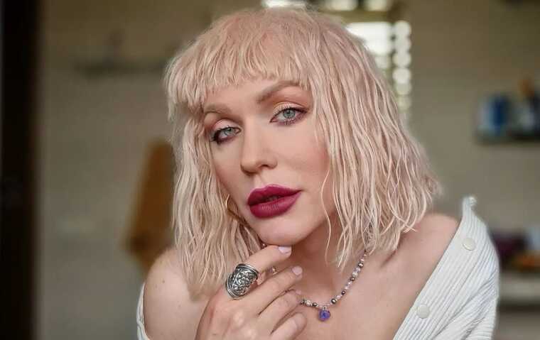 Блогерка Монро розповіла про враження від нещодавнього візиту до ТЦК