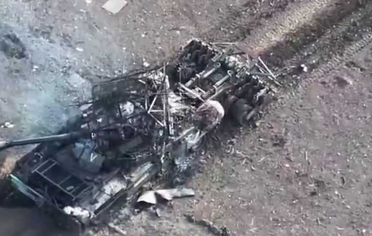 ЗСУ знищили експортний Т-90С ЗС РФ з рідкісним тралом ТМТ-К