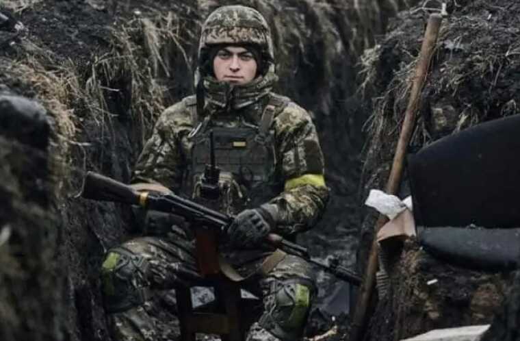 У ЗСУ не вистачає заміни бійцям, військові на фронті практично цілодобово, - військовий