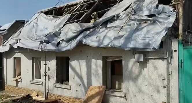 Окупанти вдарили балістикою по Миколаєву: вже 4 загиблих, ще 4 постраждали