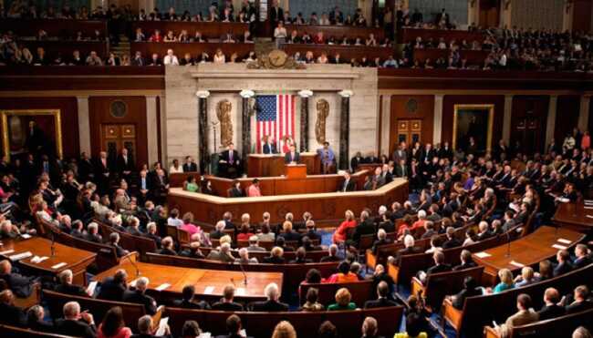 Після повітряного удару Ірану республіканці збирають позачергове засідання Палати представників для розгляду термінової допомоги Ізраїлю